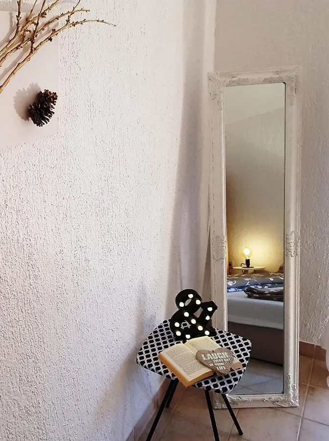 Appartamento Casa Nostra II Funtana 0*,