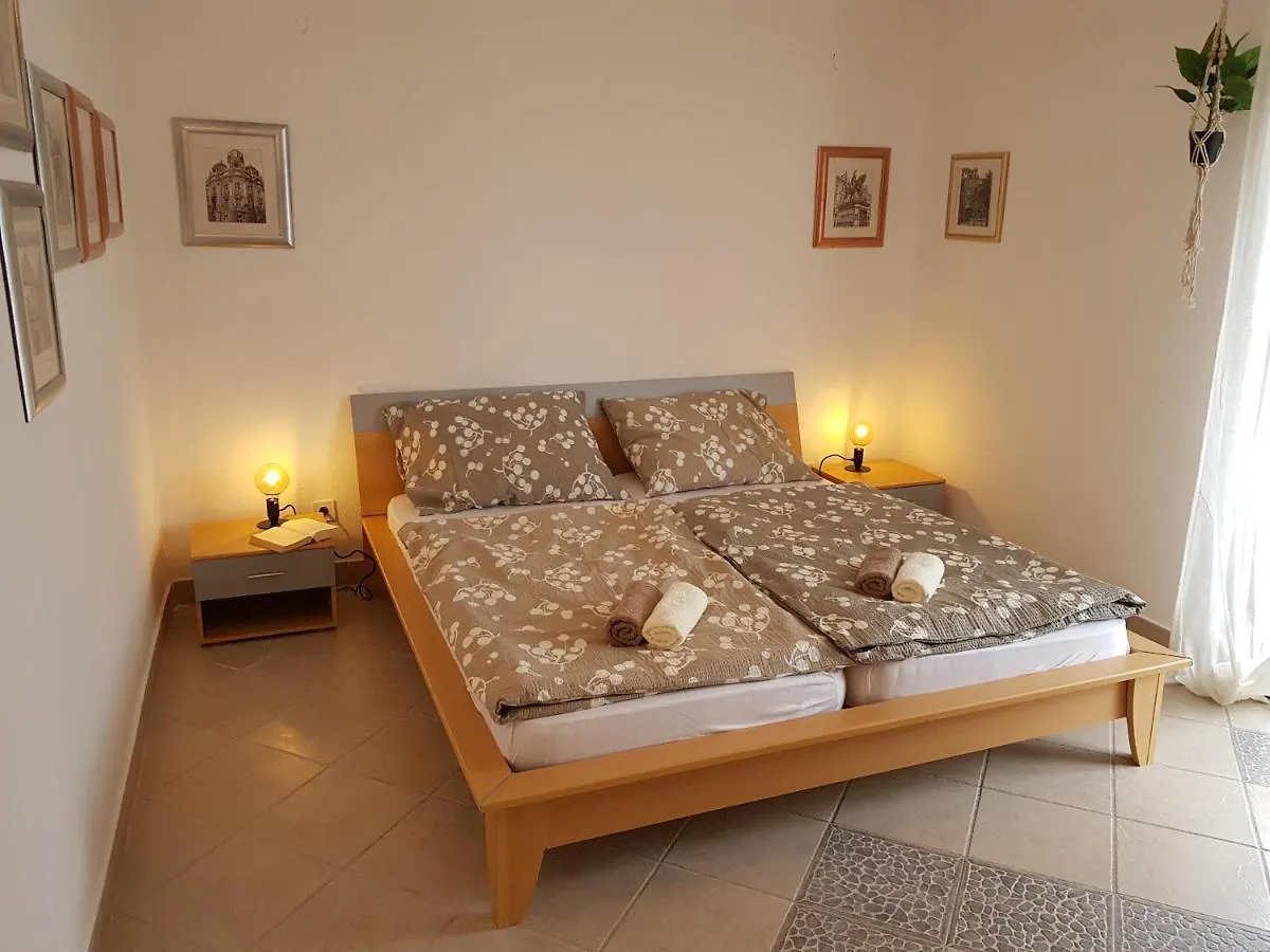 Casa Nostra II Apartment Funtana
