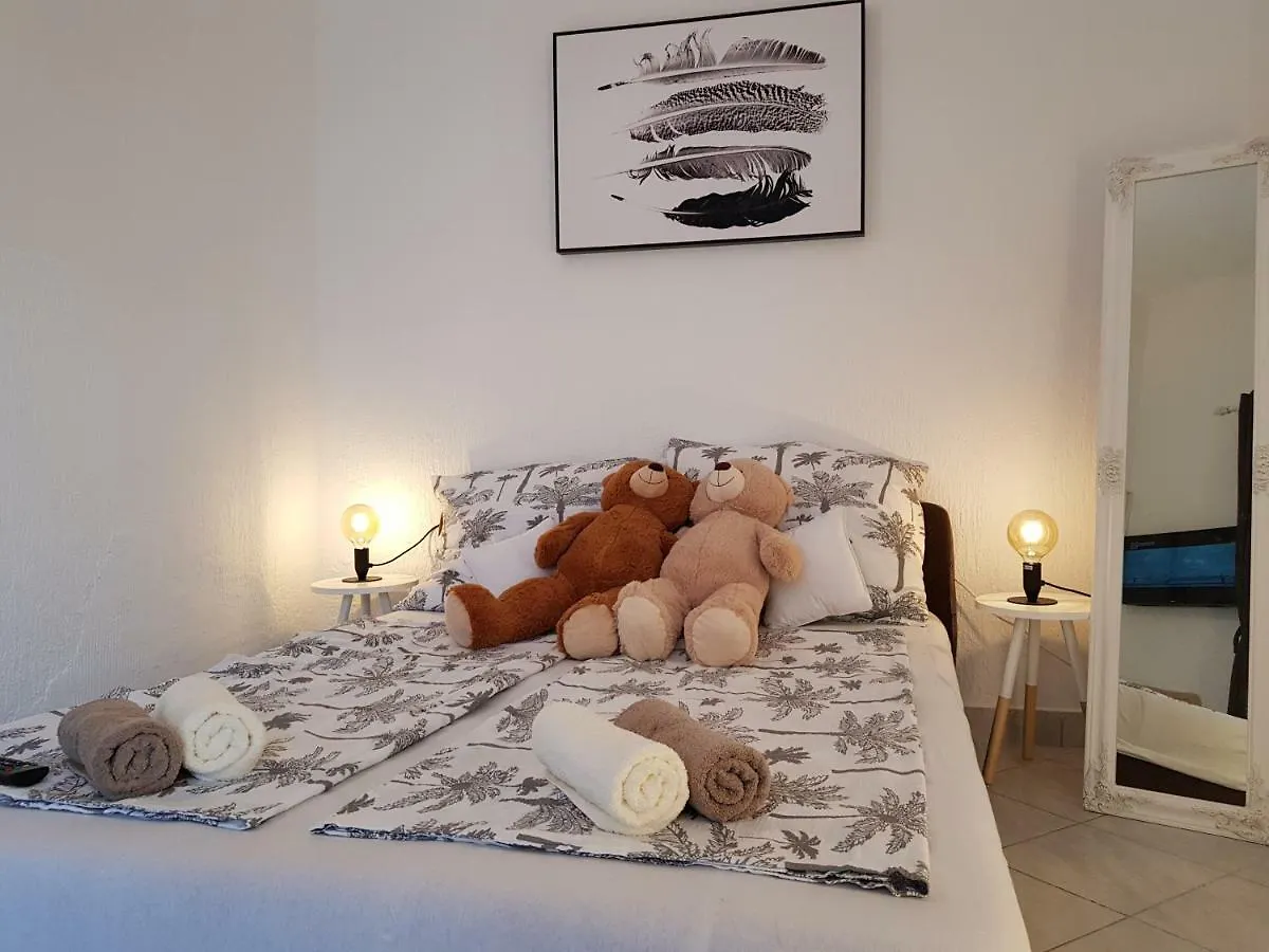 Casa Nostra II Apartment Funtana